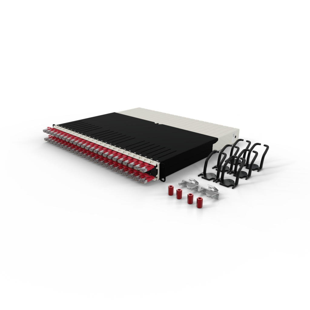 patchbox.one / 8RU / Cat.6a cable management system with 24 Cat.6a retractable cassettes