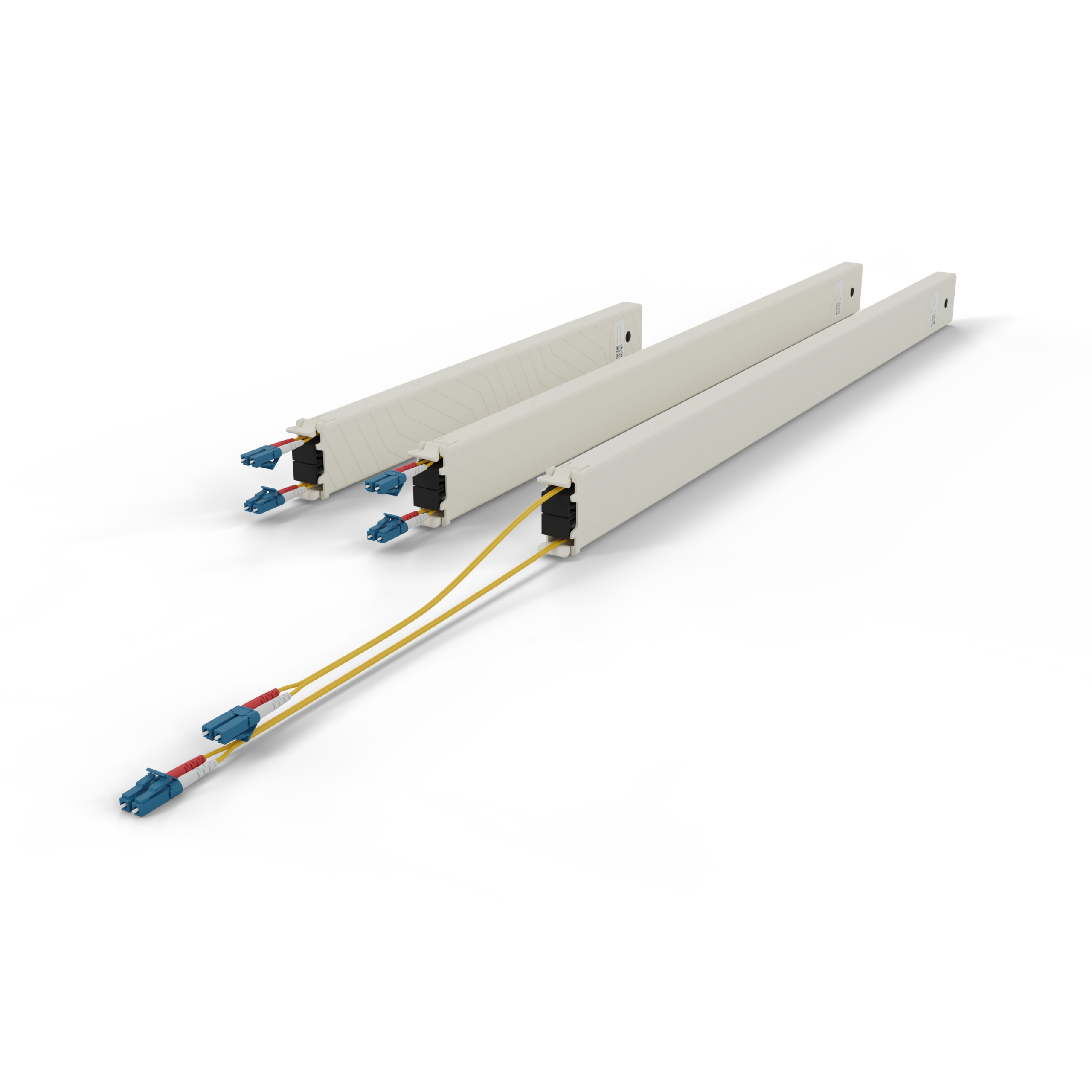 comparison of different patchbox.one fiber optic cassettes with lengths 0.8m (8RU), 1.8m (30RU), 2.5m (46RU). retractable patch cables for optimised cable management